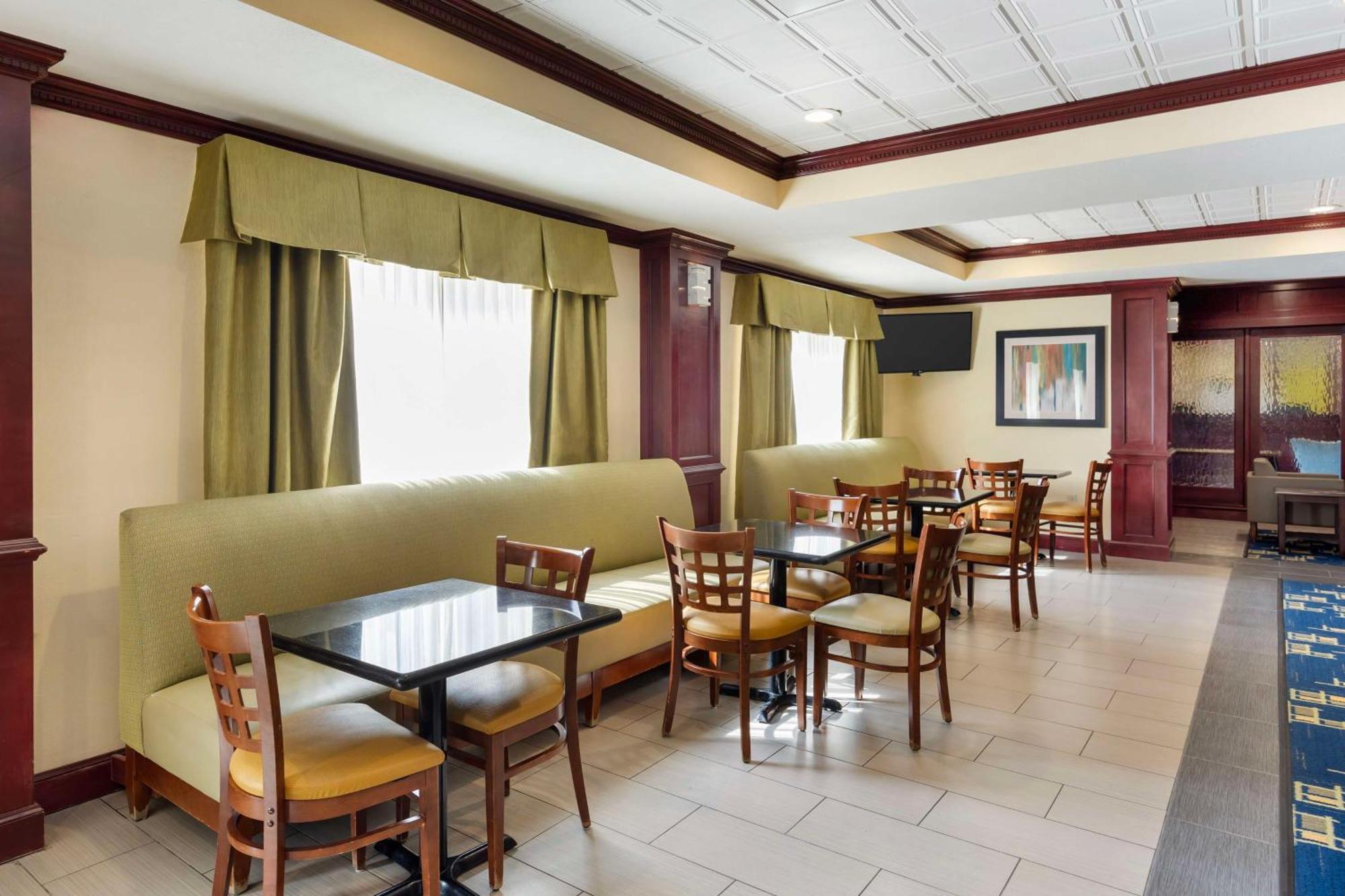 Best Western Plus Pratt Zewnętrze zdjęcie
